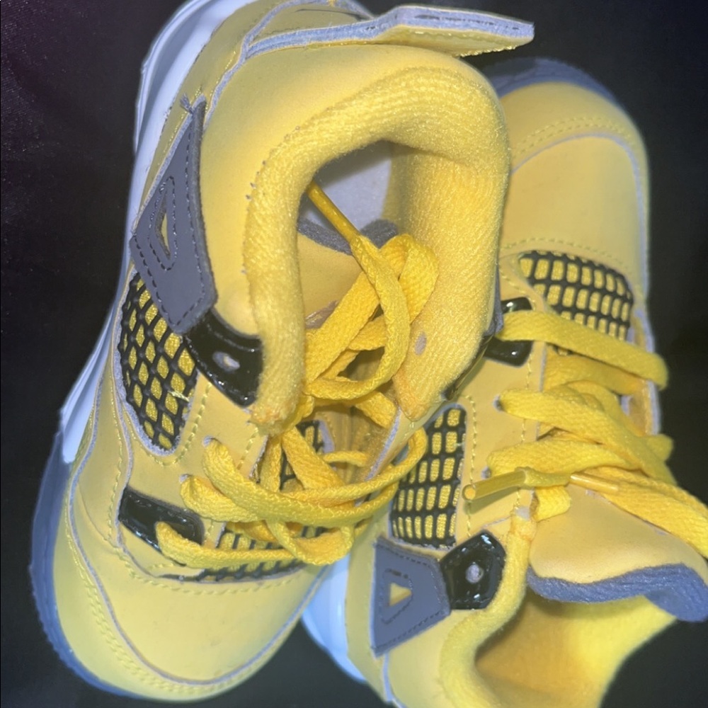 Jordan 4s Lightening GS